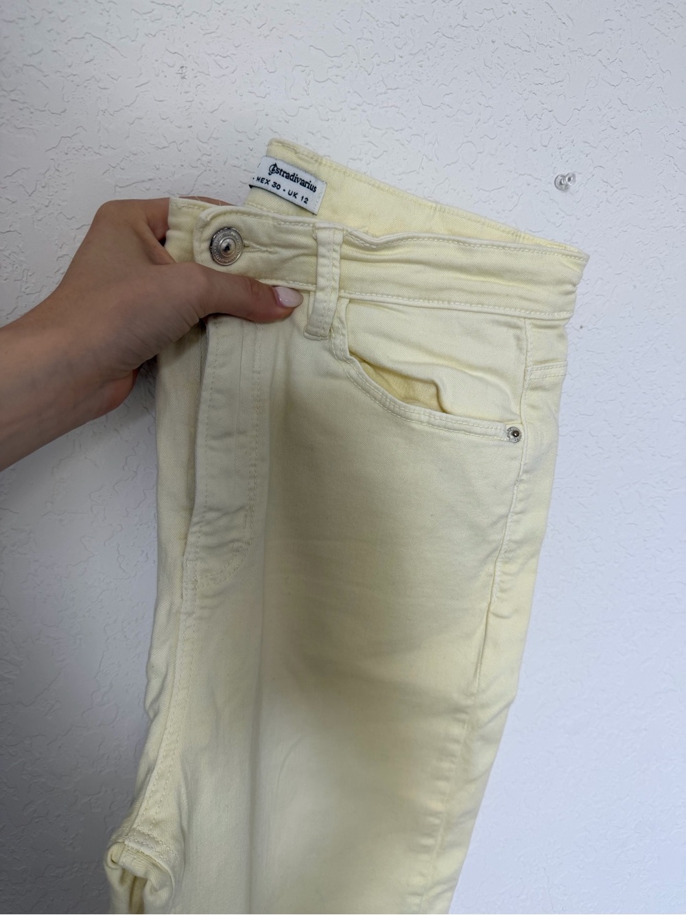 stradivarius Pale Yellow Skinny Jeans